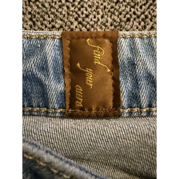 Wrangler Aura Jeans Womens Relaxed Straight Leg Light Blue Size 4R - Picture 4 of 6